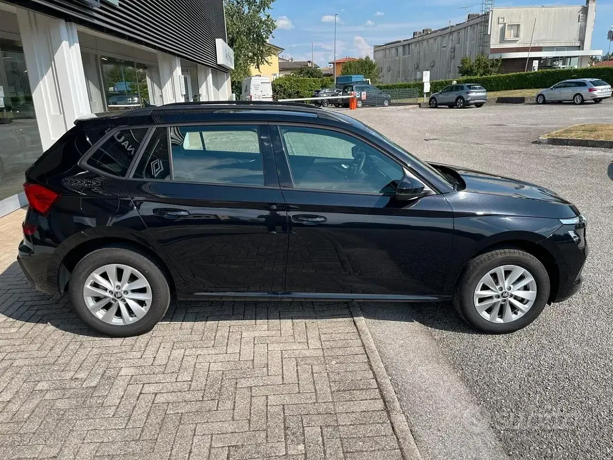 Usata Skoda Kamiq Selection 95 CV (69 kW) 2025 Nero SUV
