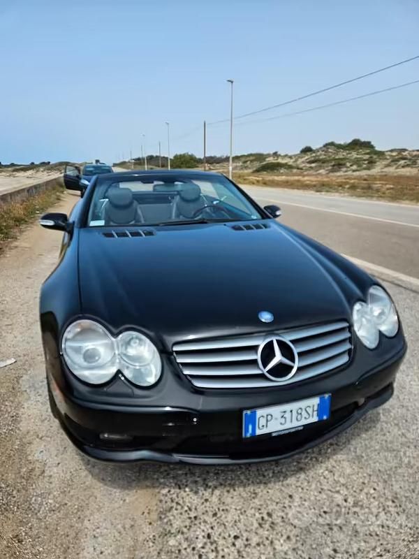 Usata Mercedes SL500 306 CV (225 kW) 2002 Nero Cabrio