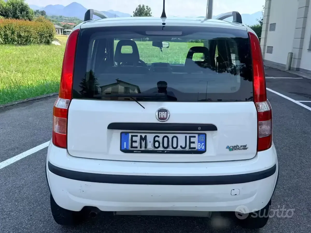 Usata Fiat Panda 69 CV (50 kW) 2012 Bianco Utilitaria