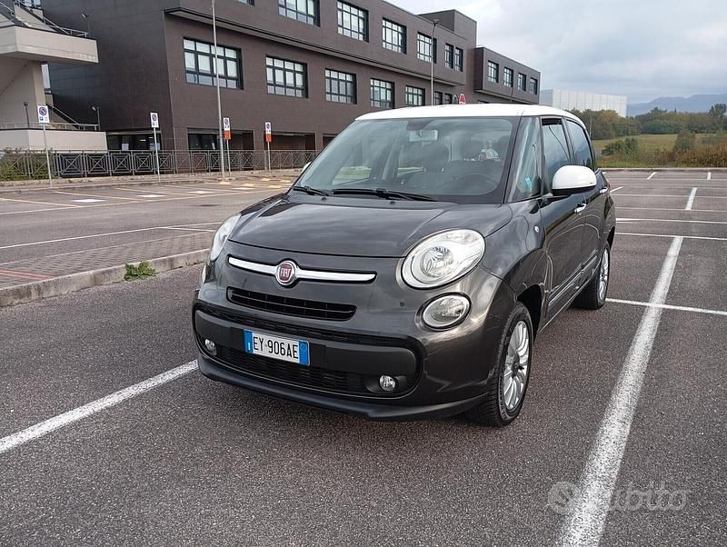 Grigio Usata 2014 Fiat 500L Lounge Monovolume | 5900 € (Ottimo prezzo) - Immagine 1/4