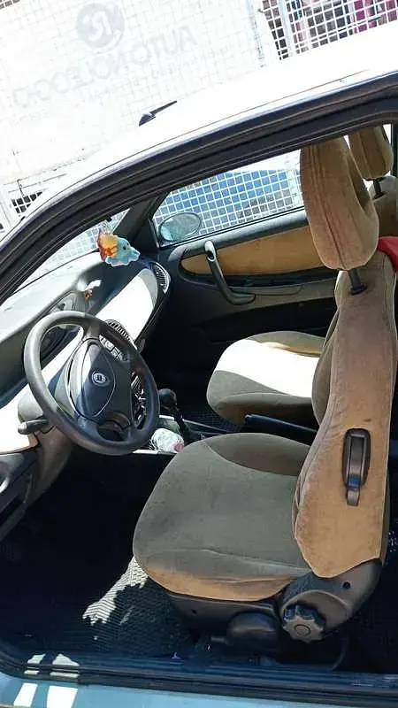 Usata Lancia Ypsilon 60 CV (44 kW) 2002 Utilitaria