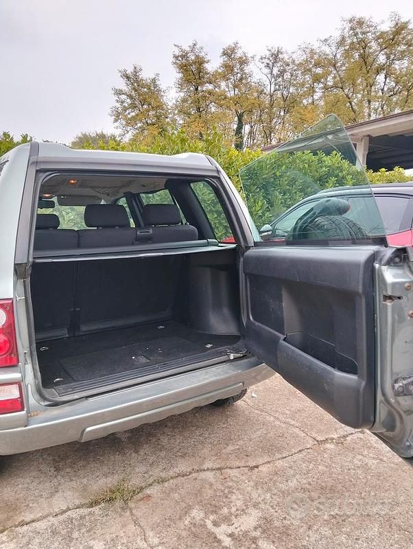 Usata Land Rover Freelander 111 CV (81 kW) 2005 Verde SUV