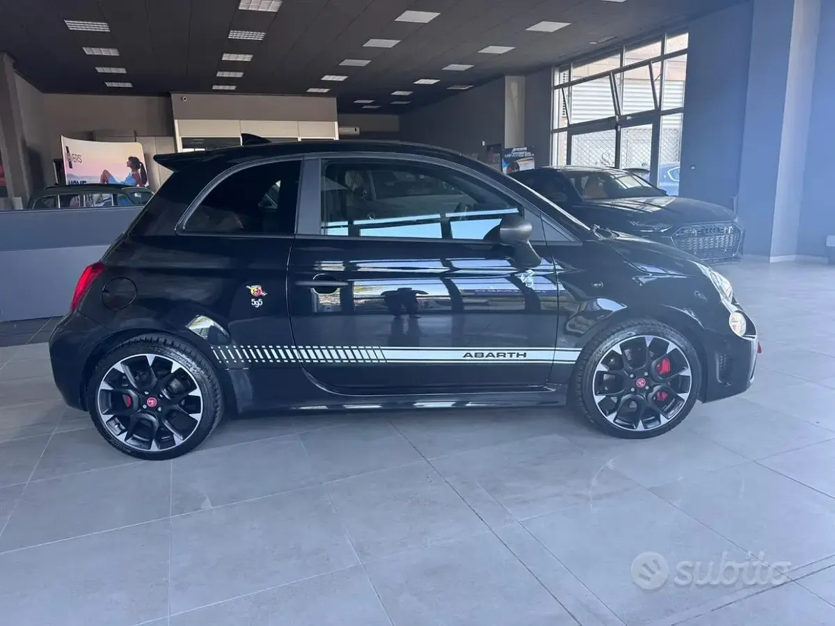 Usata Abarth 500 Competizione 180 CV (132 kW) 2022 Nero Berlina