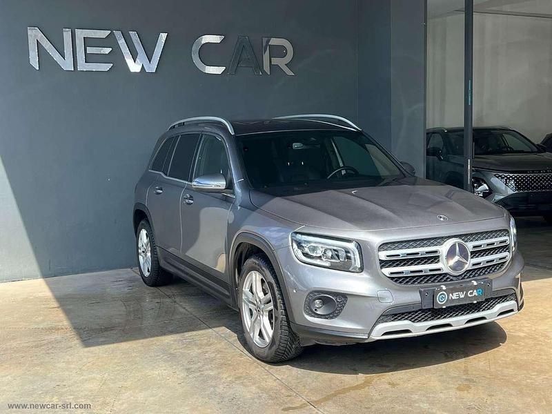 Usata Mercedes GLB180 Business 150 CV (110 kW) 2020 Grigio SUV