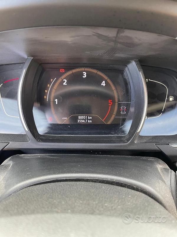 Usata Renault Scénic IV 110 CV (80 kW) 2018 Nero Monovolume