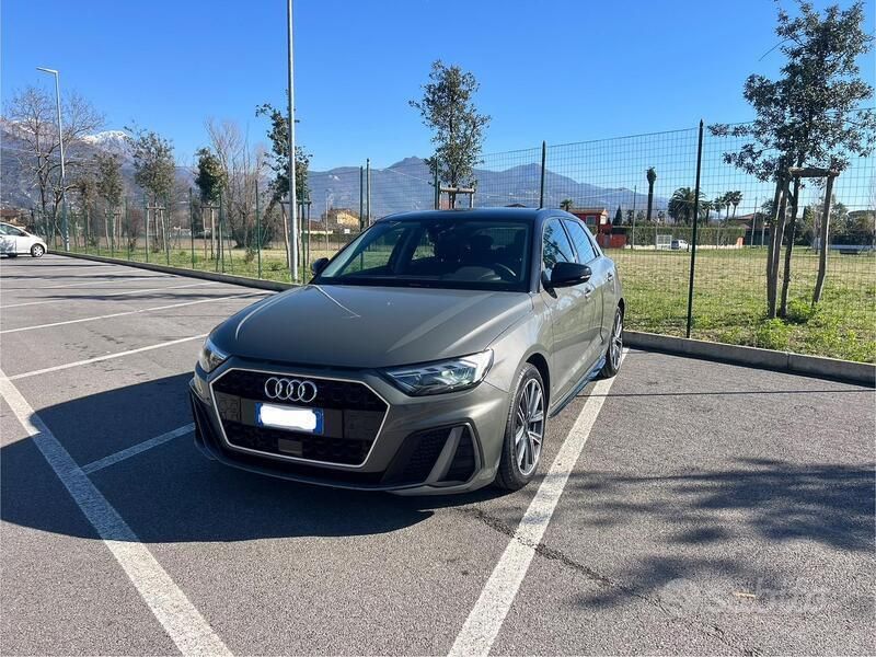 Grigio Usata 2019 Audi A1 S-Line Due volumi | 22.000 € (Buon prezzo) - Immagine 1/4