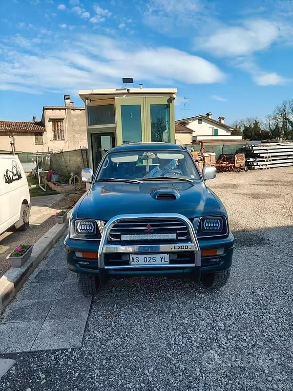 Usata Mitsubishi L200 100 CV (73 kW) 1997 Pick-up