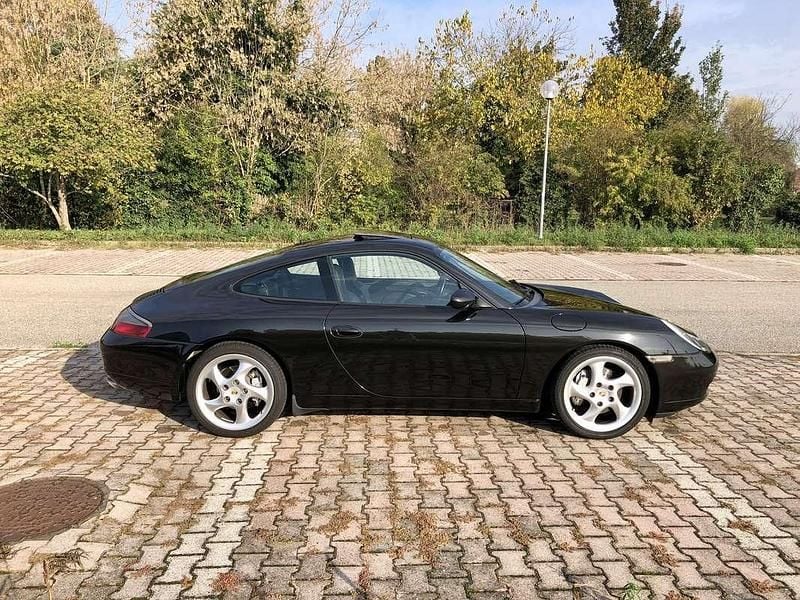 Usata Porsche 911 Carrera 4 300 CV (220 kW) 1999 Coupé