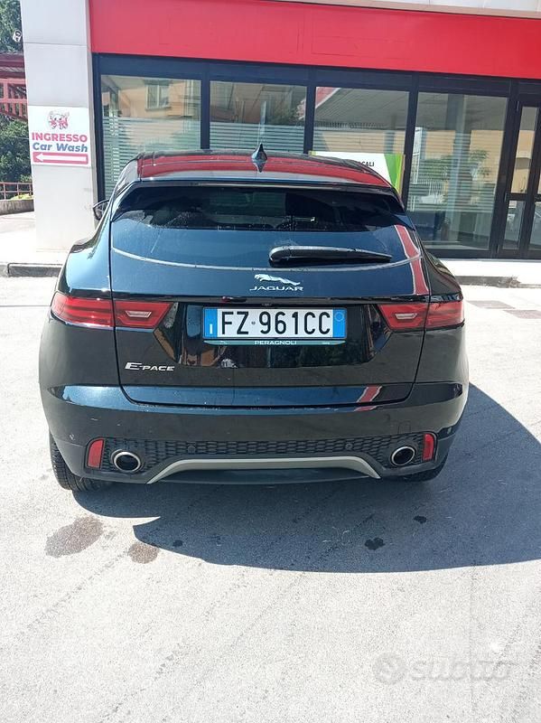 Usata Jaguar E-Pace R-Dynamic 160 CV (117 kW) 2020 Nero SUV