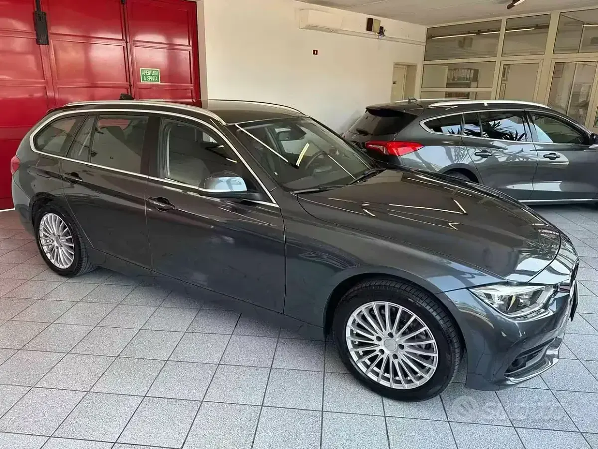 Usata BMW 316 Advantage 116 CV (85 kW) 2017 Grigio Station wagon