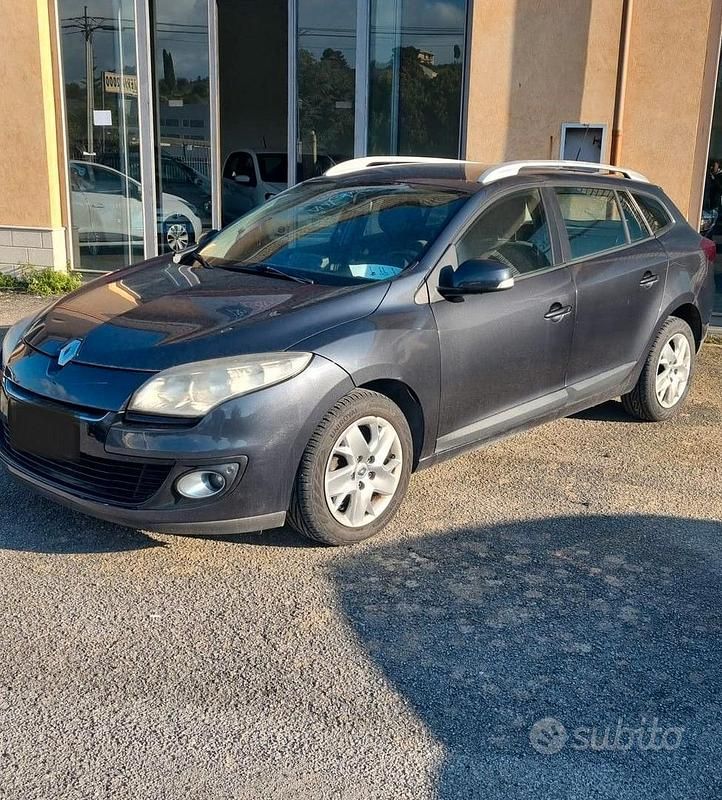 Usata Renault Mégane GrandTour 110 CV (80 kW) 2012 Grigio Station wagon