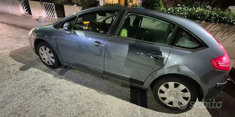 Usata Citroën C4 90 CV (66 kW) 2006 Grigio Berlina