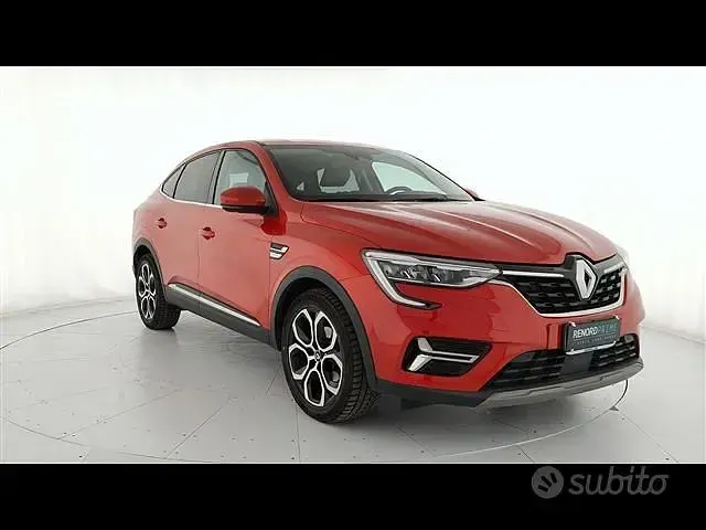 Usata Renault Arkana Intens 145 CV (106 kW) 2022 Rosso SUV