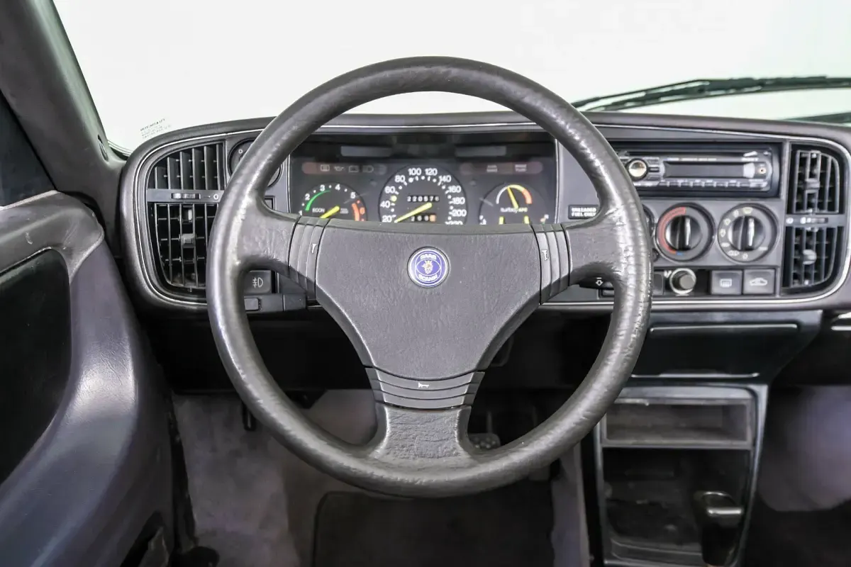 Usata Saab 900 Cabriolet 160 CV (117 kW) 1988 Nero Cabrio