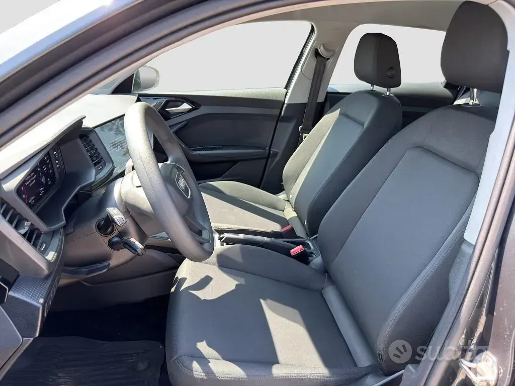 Usata Audi A1 110 CV (80 kW) 2023 Grigio manhattan SUV