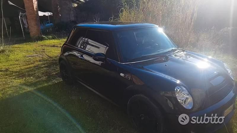 Usata Mini Cooper S 170 CV (125 kW) 2004 Nero Utilitaria