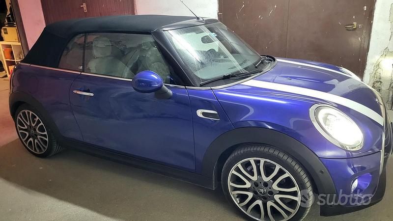 Usata Mini Cooper Cabriolet 116 CV (85 kW) 2018 Blu Cabrio