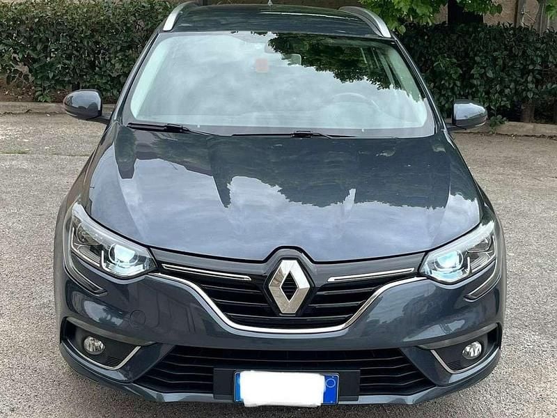 Grigio Usata 2017 Renault Mégane IV Business Station wagon | 8990 € (Ottimo prezzo) - Immagine 1/4