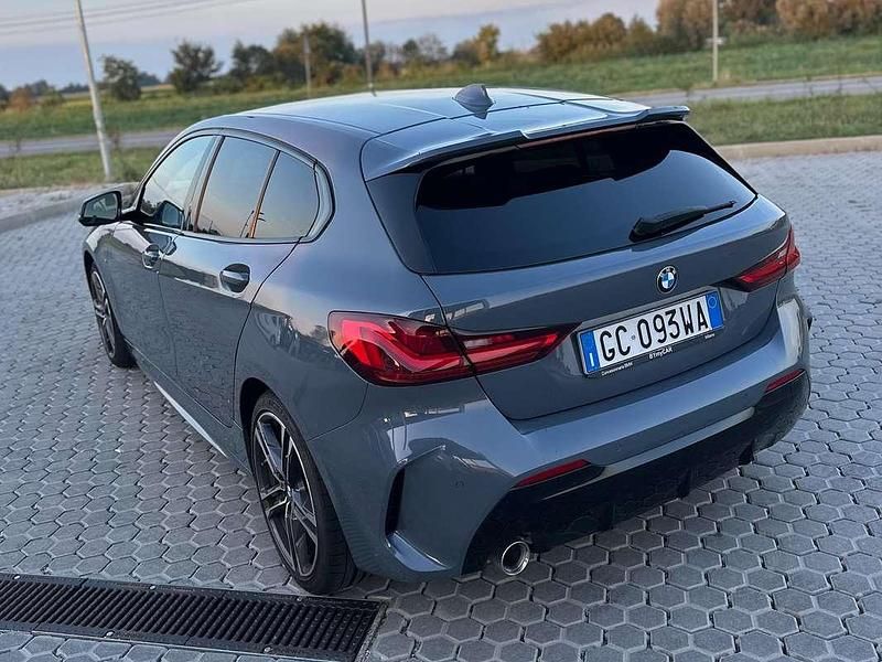 Usata BMW 116 M Sport 116 CV (85 kW) 2020 Grigio Utilitaria