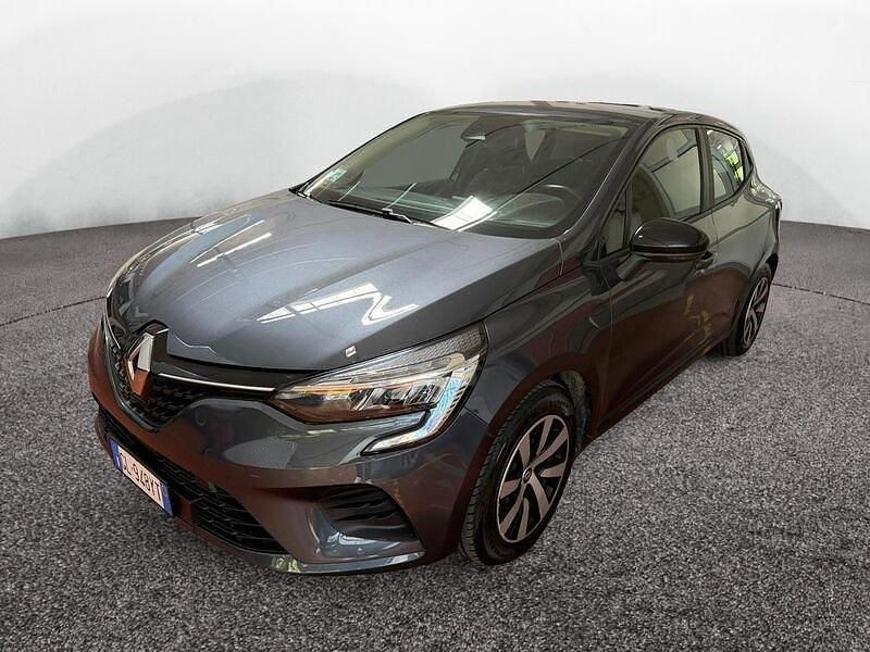 Begagnad Renault Clio V Zen 140 HK (102 kW) 2023 Grå Halvkombi