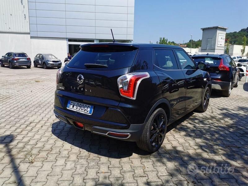 Usata SsangYong Tivoli 127 CV (93 kW) 2019 Nero SUV