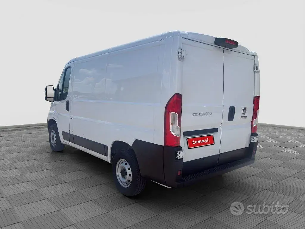 Usata Fiat Ducato 120 CV (88 kW) 2023 Bianco Furgone