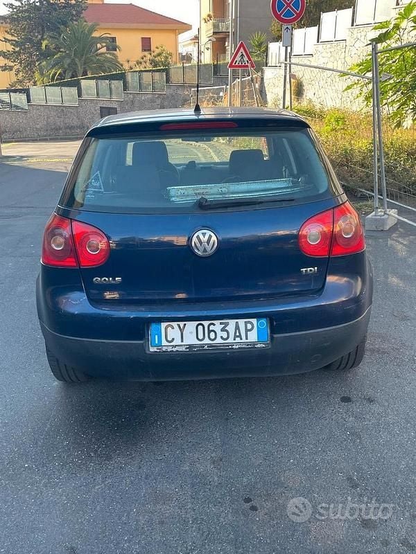 Usata VW Golf IV 2005 Blu Berlina