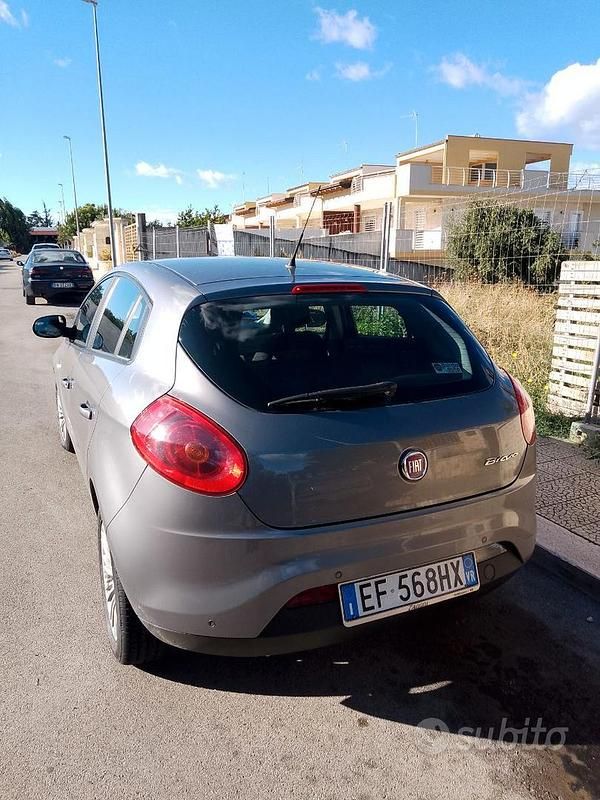 Usata Fiat Bravo 105 CV (77 kW) 2010 Utilitaria