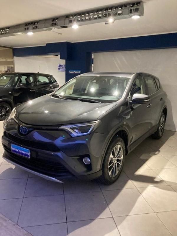 Antracite Usata 2017 Toyota RAV4 Hybrid Active SUV | 14.500 € (Super prezzo) - Immagine 1/4