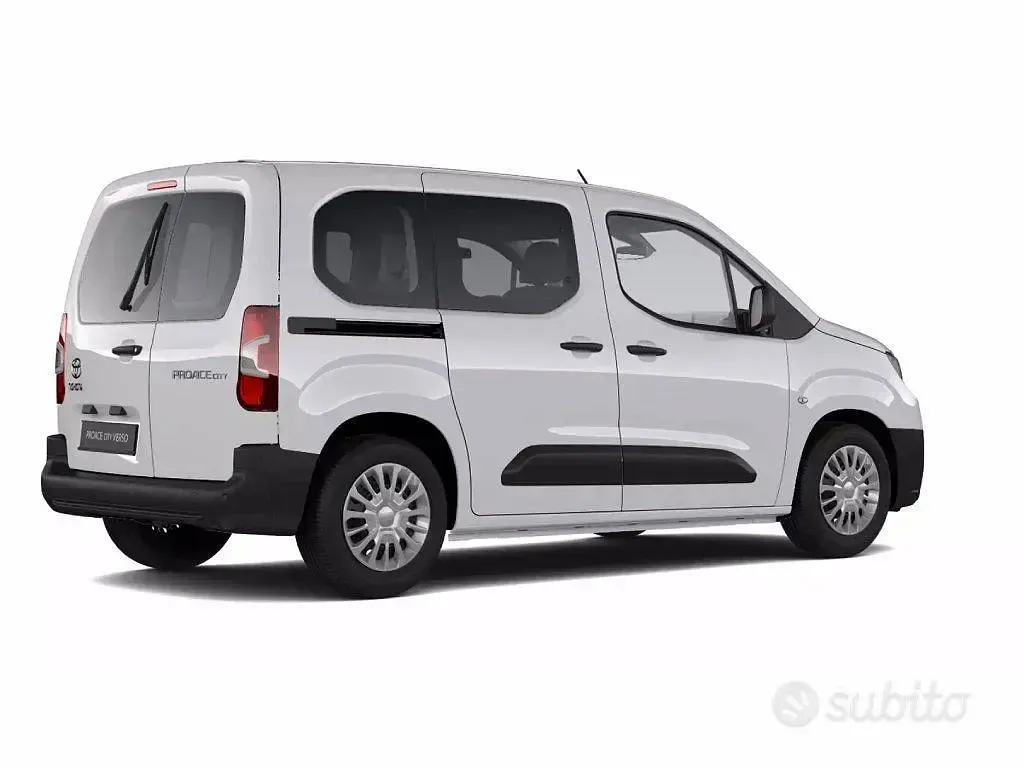 Nuova Toyota Proace Verso 144 CV (105 kW) 2025 Bianco Station wagon