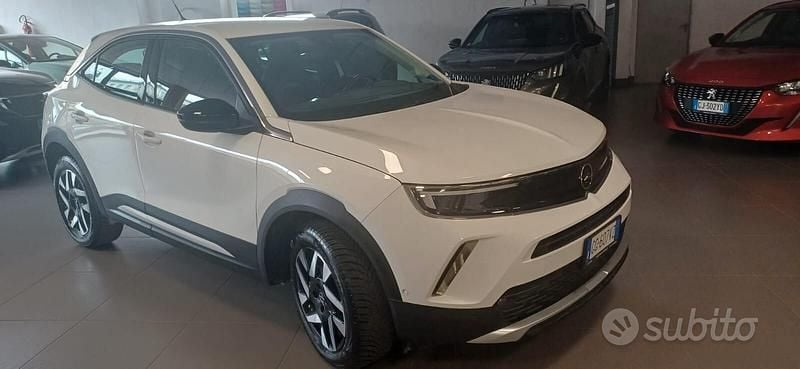 Usata Opel Mokka Elegance 110 CV (80 kW) 2022 Bianco SUV