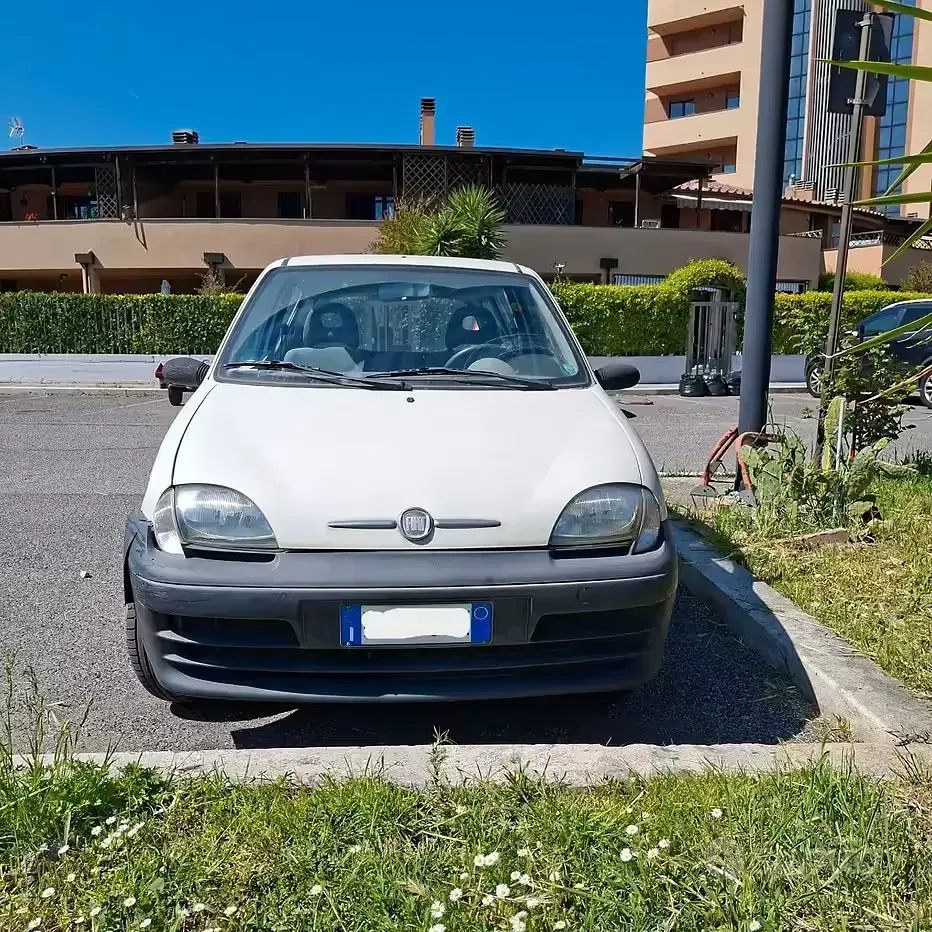 Usata Fiat 600 54 CV (39 kW) 2009 Bianco Utilitaria
