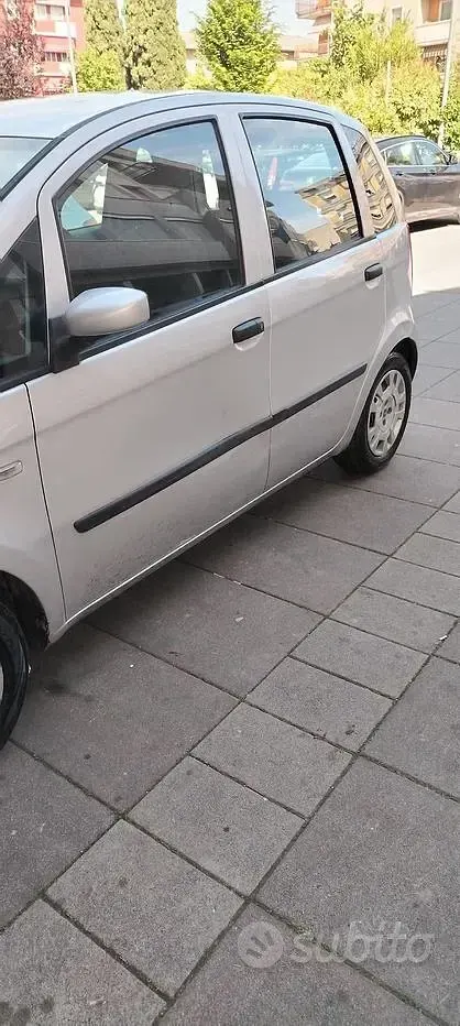 Usata Fiat Idea 95 CV (69 kW) 2008 Grigio Monovolume