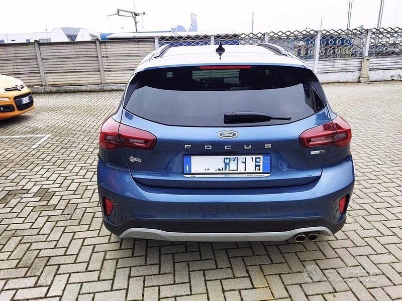 Usata Ford Focus 125 CV (91 kW) 2023 Blu Berlina
