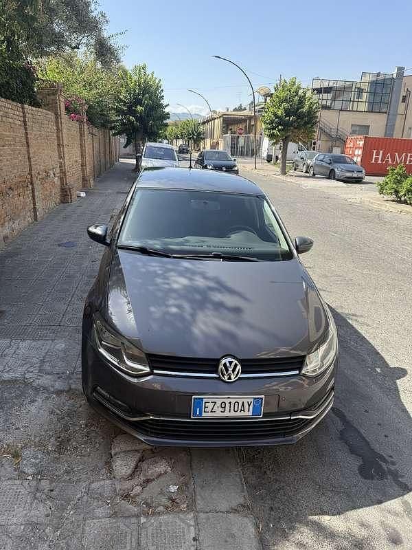 Usata VW Polo Highline 90 CV (66 kW) 2014 Grigio Berlina
