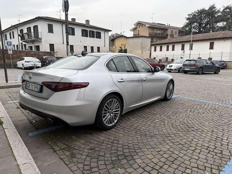 Usata Alfa Romeo Giulia Ti 190 CV (139 kW) 2020 Argento Berlina