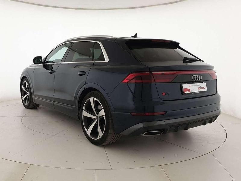 Usata Audi Q8 S-Line 286 CV (210 kW) 2024 Blu waitomo metallizzato SUV
