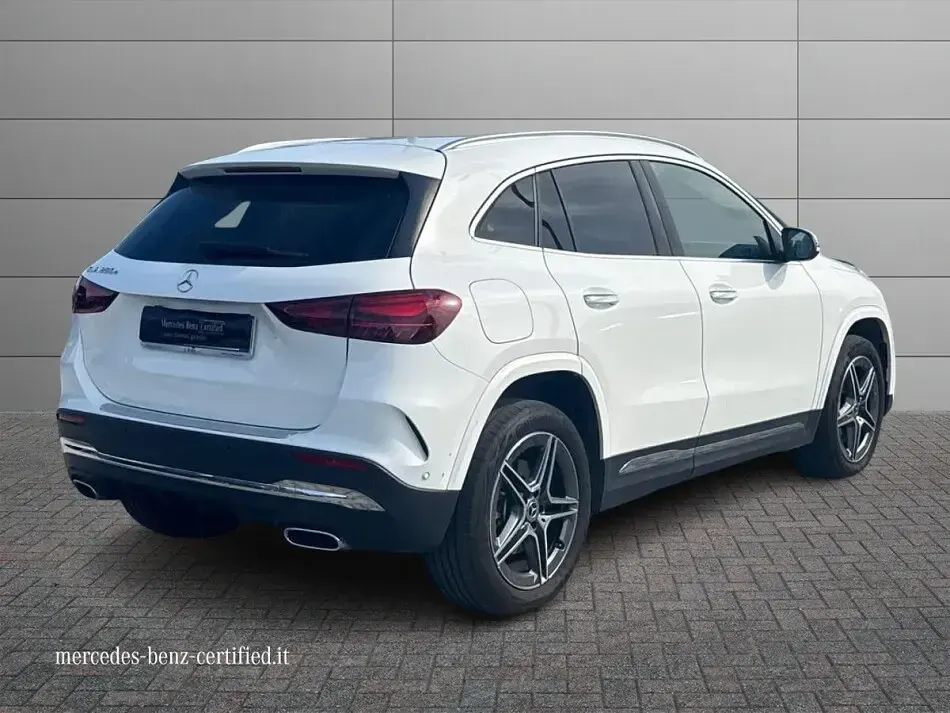 Usata Mercedes GLA250 Advanced Plus 163 CV (119 kW) 2025 Bianco SUV