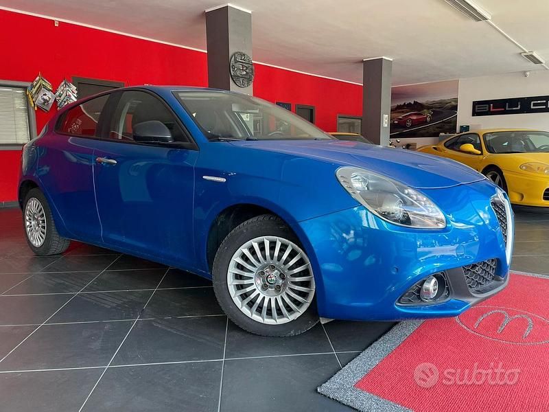 Usata Alfa Romeo Giulietta Super 120 CV (88 kW) 2018 Blu Utilitaria