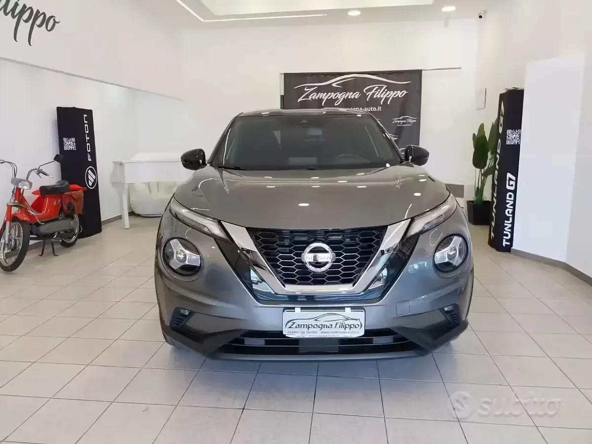 Usata Nissan Juke Tekna 114 CV (83 kW) 2022 Grigio SUV