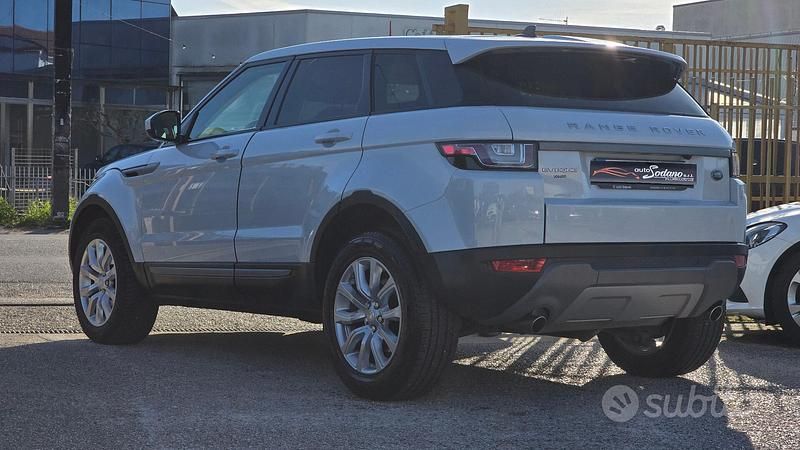 Usata Land Rover Range Rover evoque HSE 150 CV (110 kW) 2016 Bianco SUV