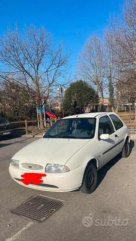 Usata Ford Fiesta 1998 Bianco Utilitaria