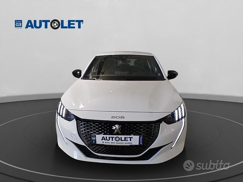 Usata Peugeot 208 GT 101 CV (74 kW) 2022 Bianco Utilitaria