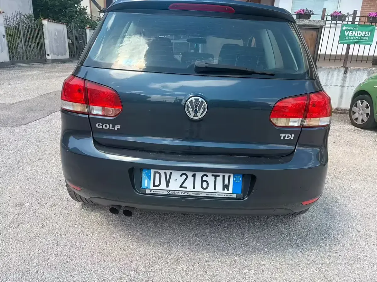 Usata VW Golf VI 110 CV (80 kW) 2009 Bluazzurro Utilitaria