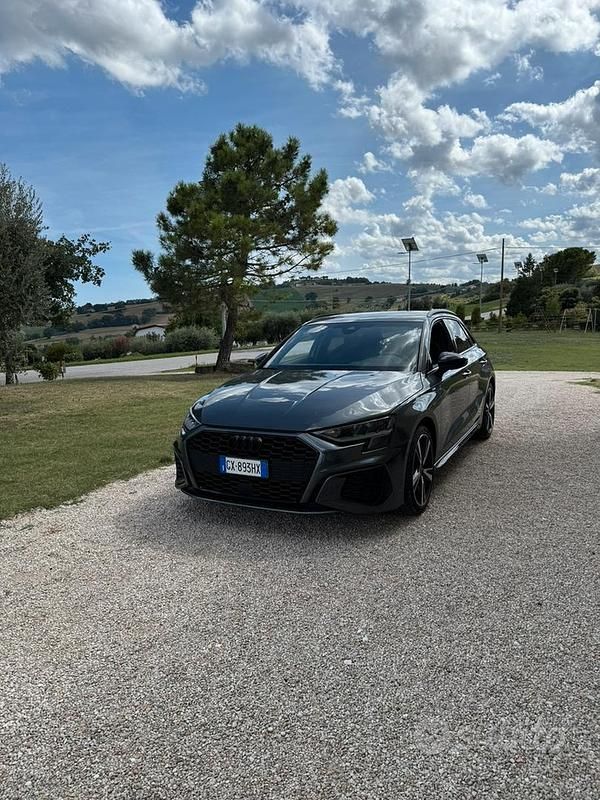 Usata Audi A3 S-Line 150 CV (110 kW) 2025 Grigio Berlina