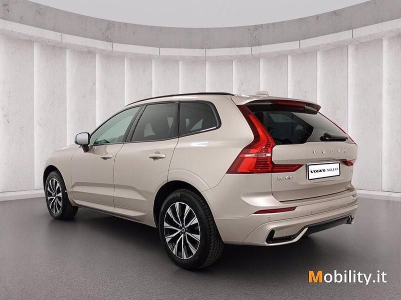 Usata Volvo XC60 Plus 197 CV (144 kW) 2024 Bright dusk SUV