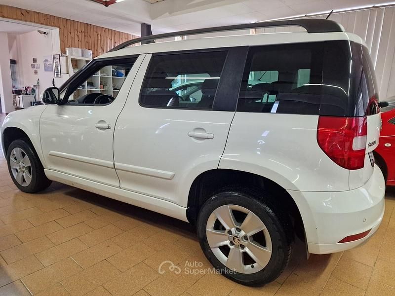 Usata Skoda Yeti 105 CV (77 kW) 2014 Bianco SUV