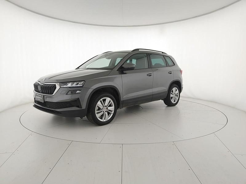 Usata Skoda Karoq Executive 150 CV (110 kW) 2024 Grigio graphite metallizzato SUV