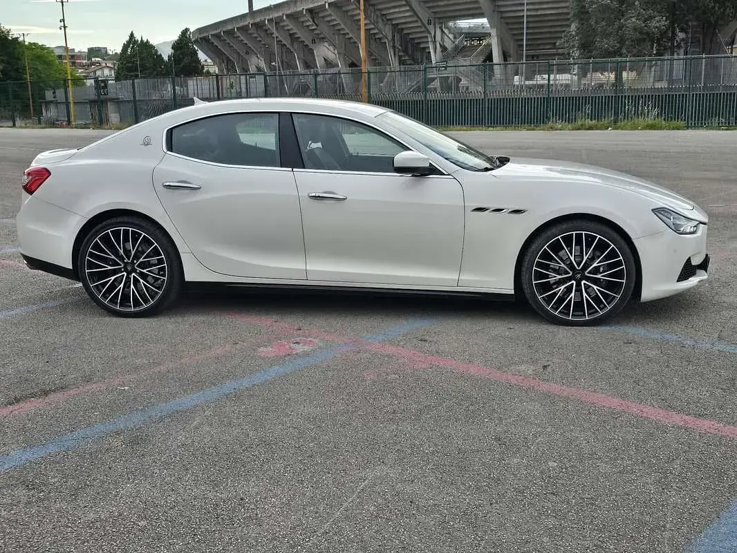 Usata Maserati Ghibli 250 CV (183 kW) 2017 Berlina