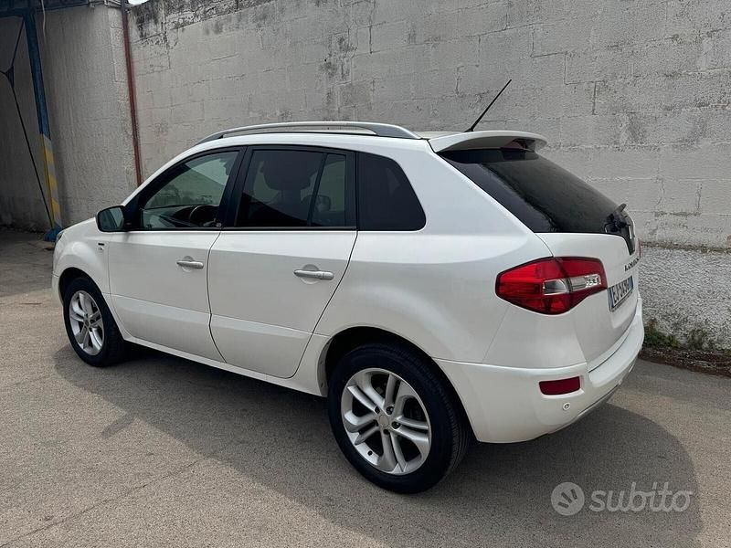 Usata Renault Koleos Bose Edition 150 CV (110 kW) 2011 Bianco SUV